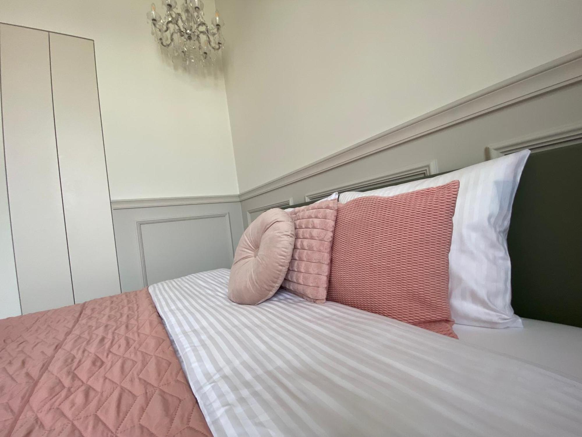Royal Rose Apartment - Old Town Краков Экстерьер фото