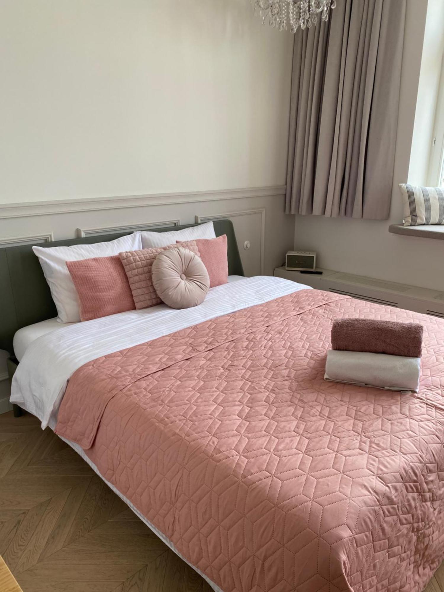 Royal Rose Apartment - Old Town Краков Экстерьер фото