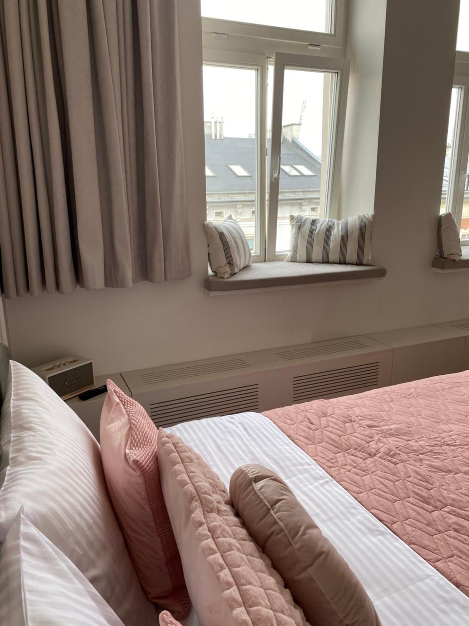 Royal Rose Apartment - Old Town Краков Экстерьер фото