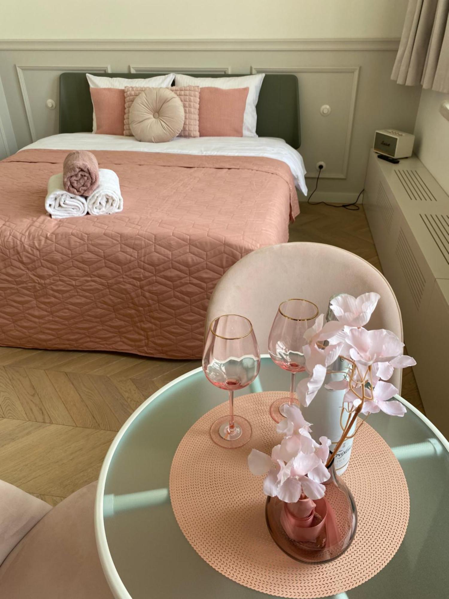 Royal Rose Apartment - Old Town Краков Экстерьер фото