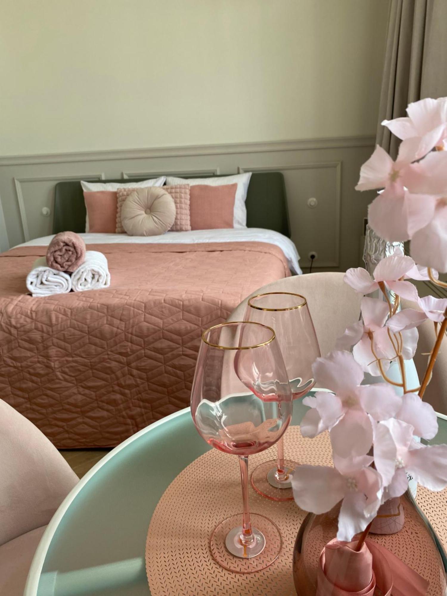 Royal Rose Apartment - Old Town Краков Экстерьер фото