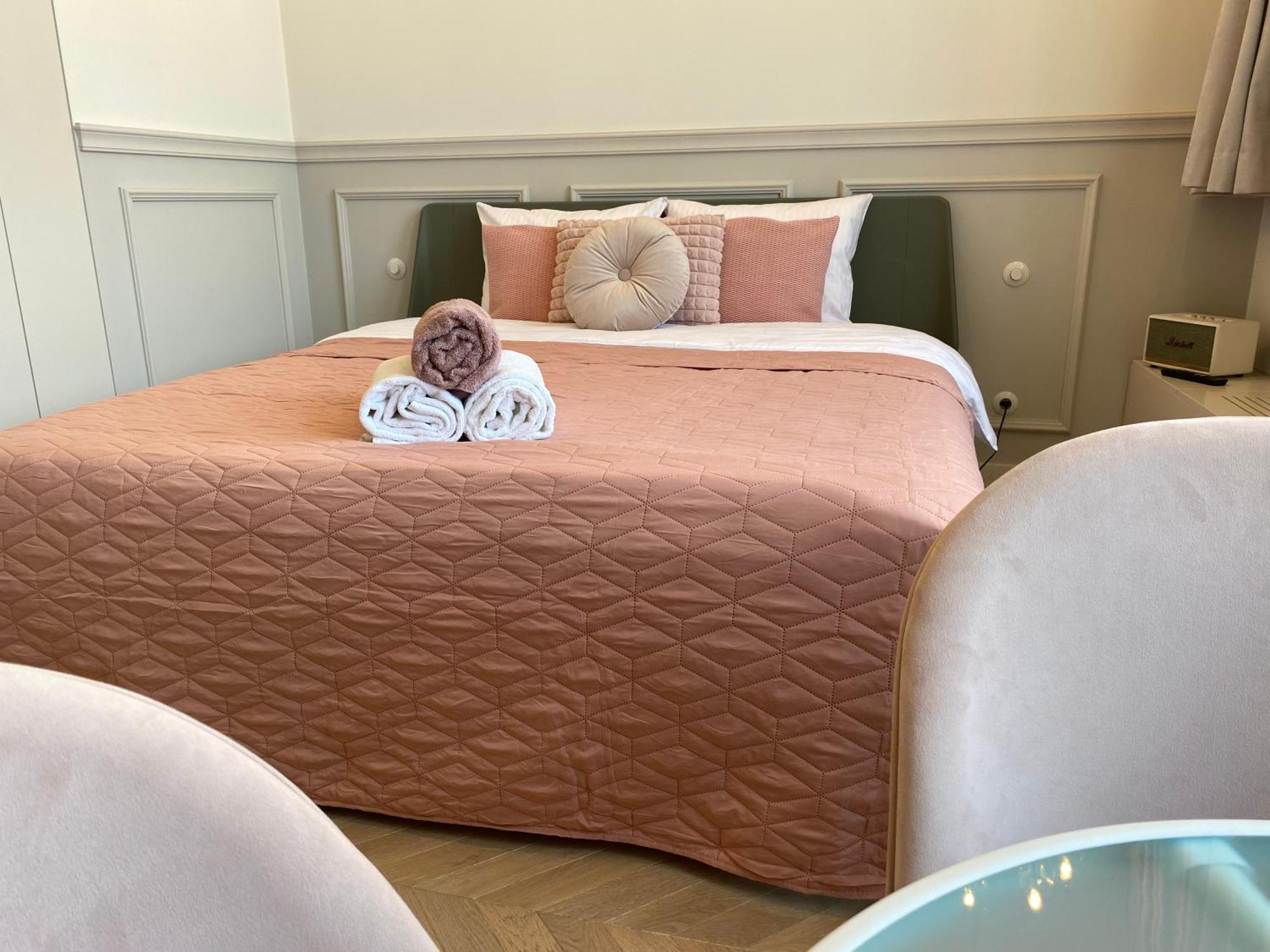 Royal Rose Apartment - Old Town Краков Экстерьер фото